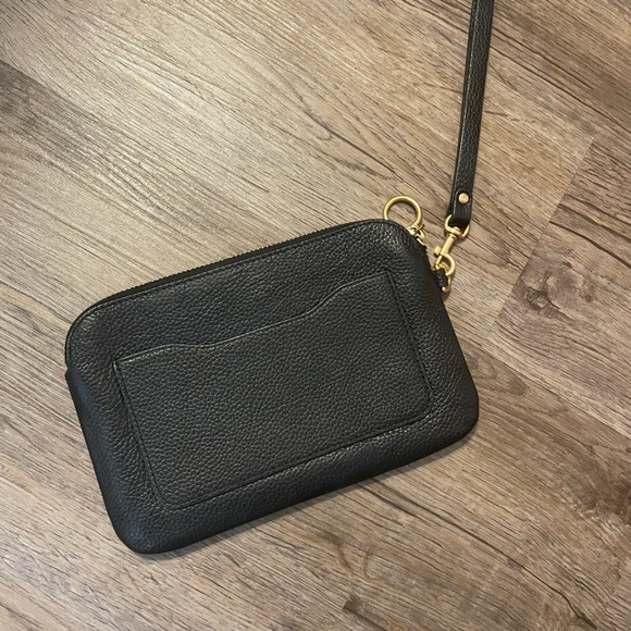 ❌SOLD❌Tory Burch Wristlet - Picture 2 of 5